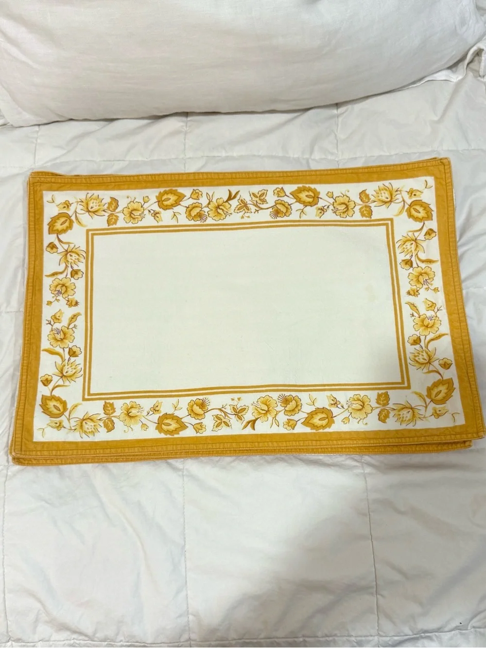 Longaberger Yellow Floral Border Table Placemat Reversible Cotton Set of 4